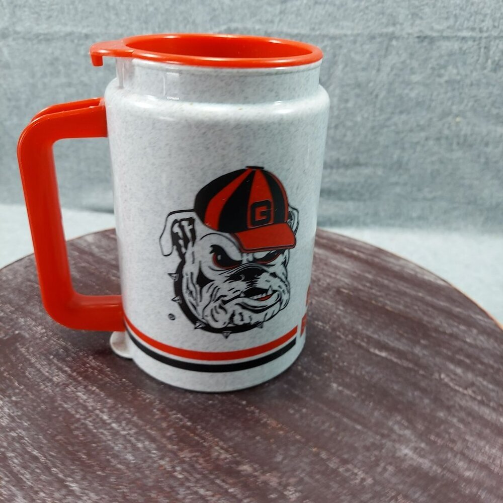 Georgia Bulldogs Vintage Plastic Mug With Handle & Team Logo Design Whirley  USA - Picture 5 of 7